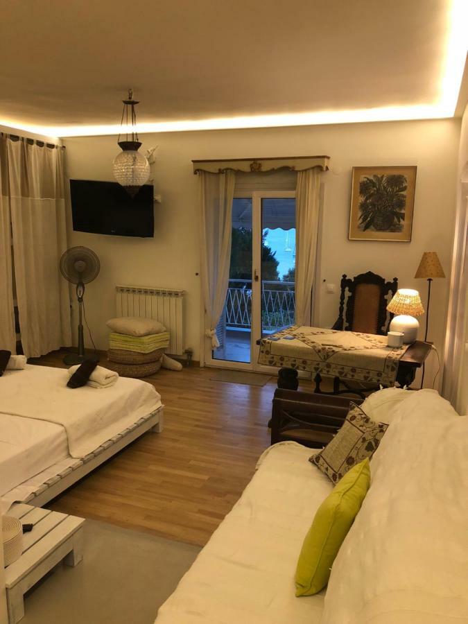 Classy lux apt w/ sea view, garden, parking Appartement Corfu  Buitenkant foto